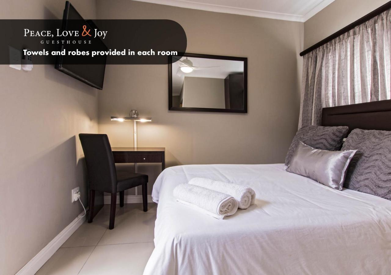 Hotel Peace Love And Joy Self Catering Units à Port Elizabeth Extérieur photo